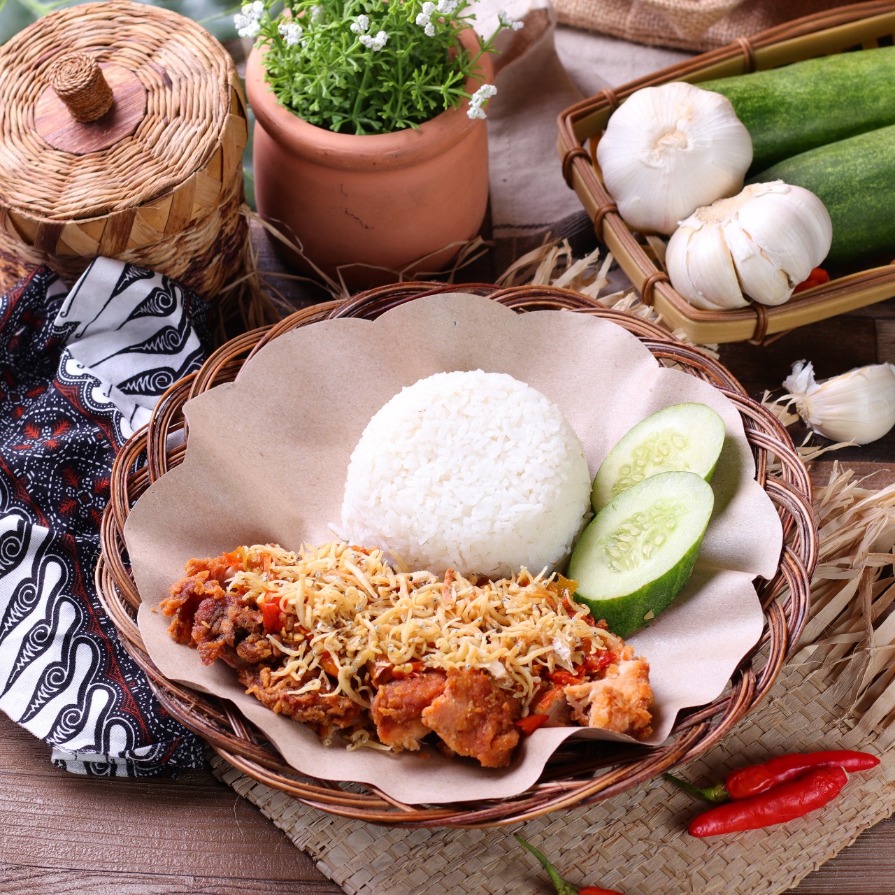 Foto Paket Nasi Ayam Geprek Sambel Teri