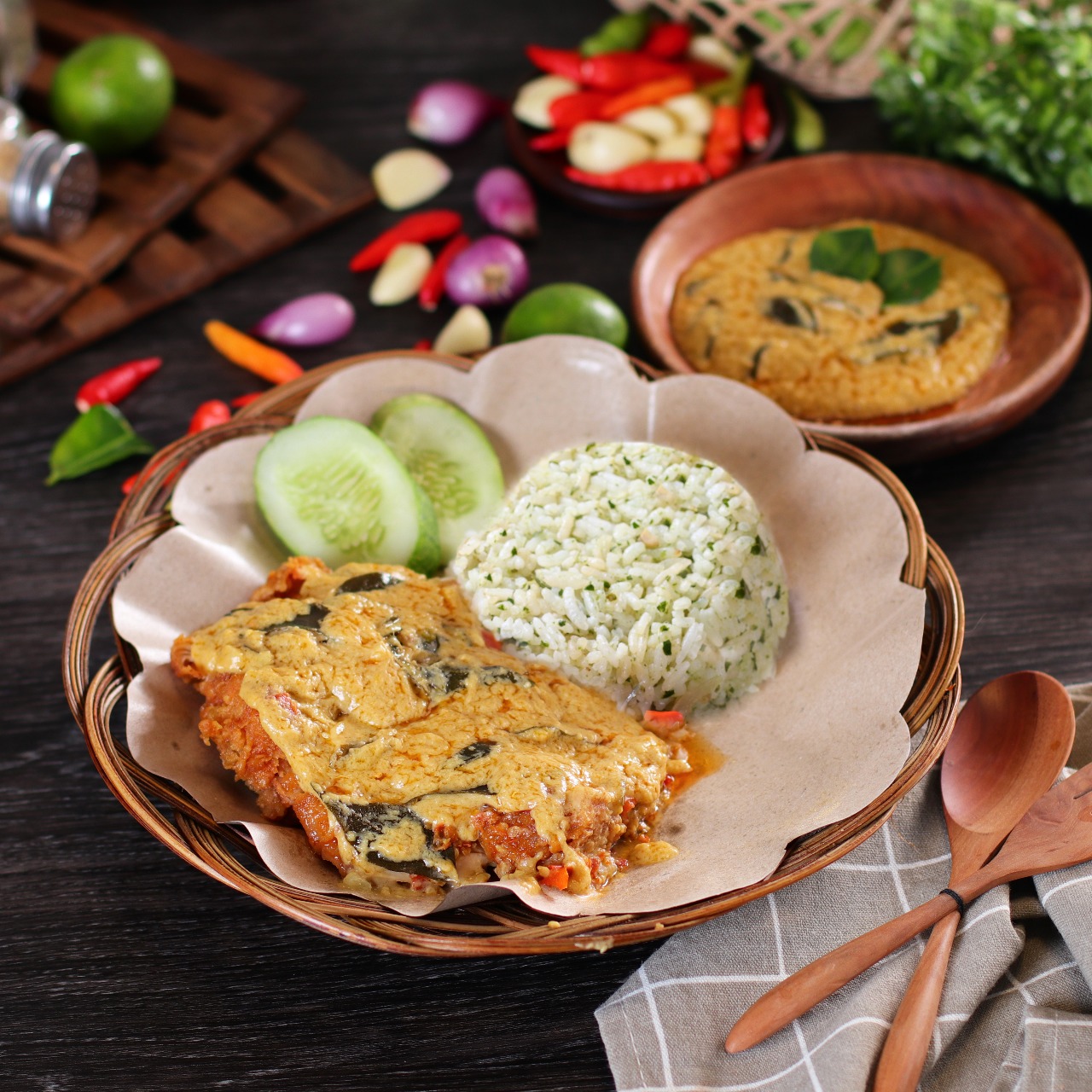 Foto Paket Nasi Ijo Ayam Geprek Telur Asin
