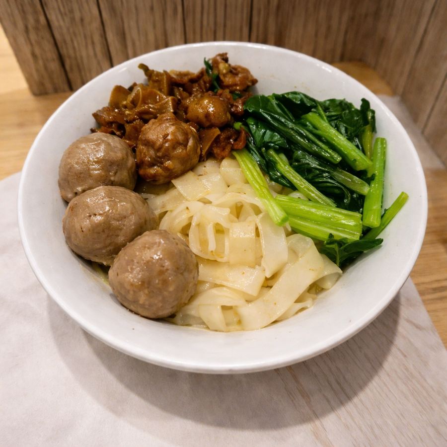Foto Kwetiau Ayam Jamur Baso Regular