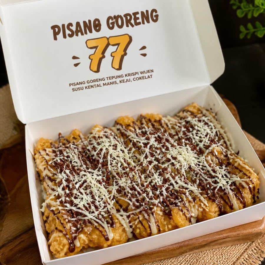 Foto Pisang Goreng 77 Es Teler 77 dengan tepung krispi wijen dan topping manis