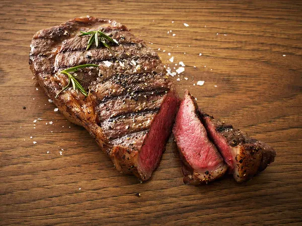 Foto Grilled Wagyu Rib-Eye (5+) - Gandy Steak