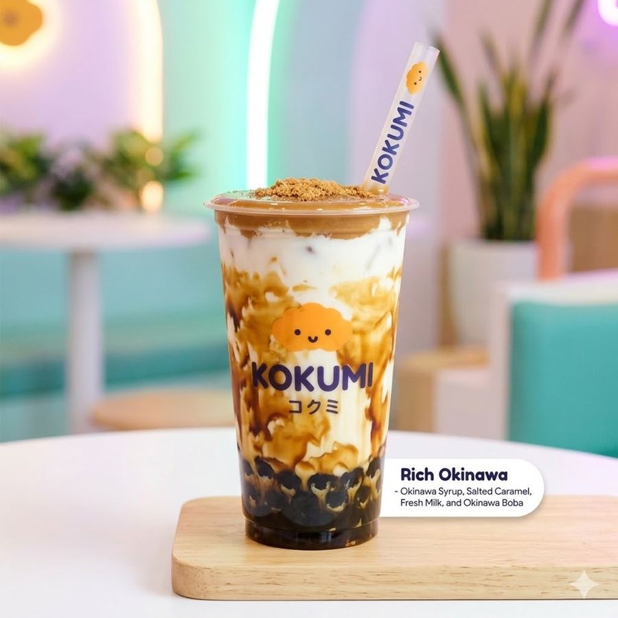 Foto Rich Okinawa – Minuman dengan Okinawa syrup, salted caramel, dan fresh milk