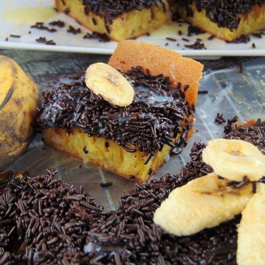 Foto Martabak Pisang Cokelat