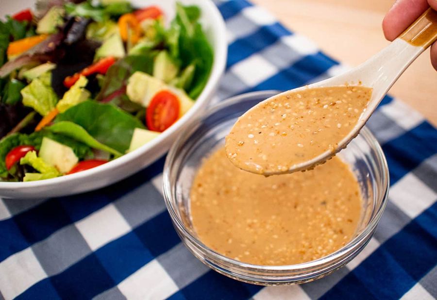 Foto Spicy Sesame Dressing (Salad Dressing)