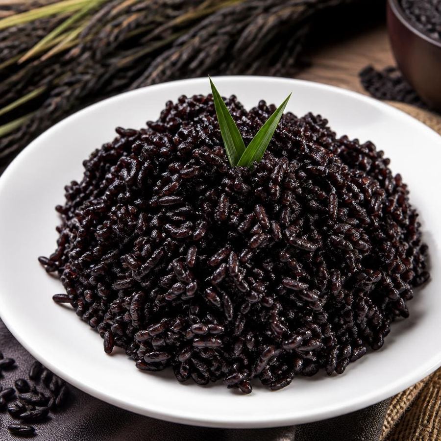 Foto Nasi Hitam Te Sate dengan warna khas dan rasa gurih sederhana