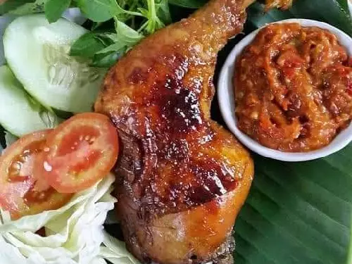 Logo Ayam Bakar Taliwang 88