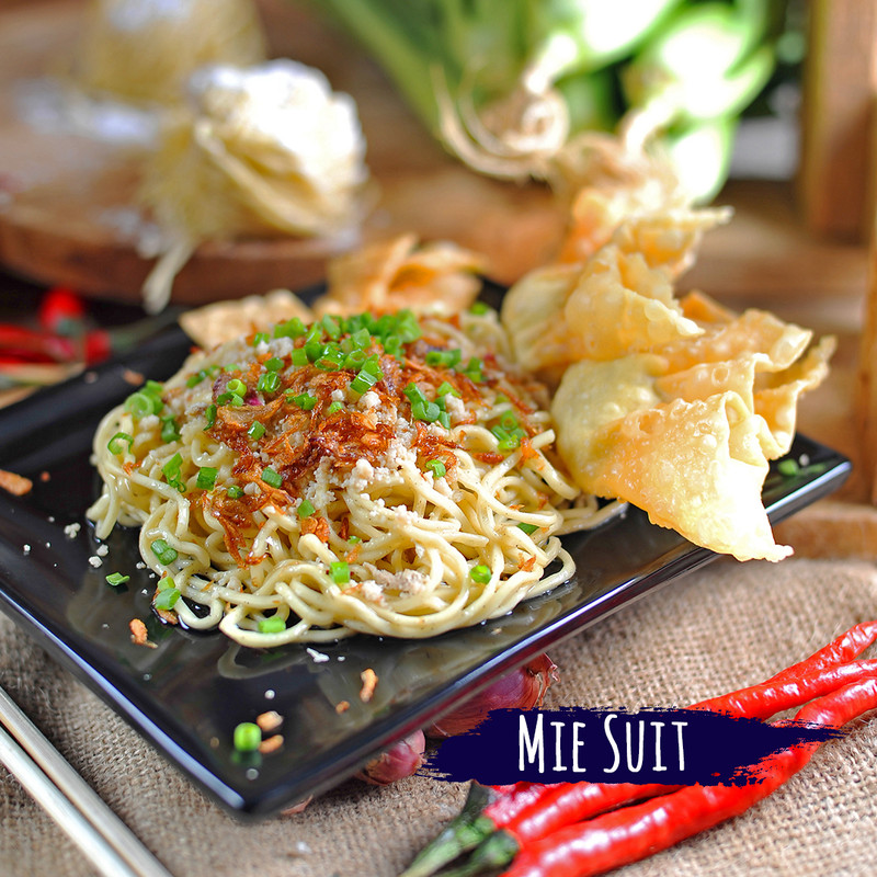 Foto Mie Suit